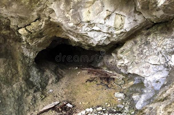 采矿隧道在下<strong>面皮</strong>拉图斯山山峰,噩梦-州关于奥布瓦尔登州