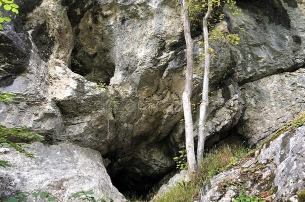 采矿隧道在下面皮拉图斯山山峰,噩梦-州关于奥布瓦尔登州