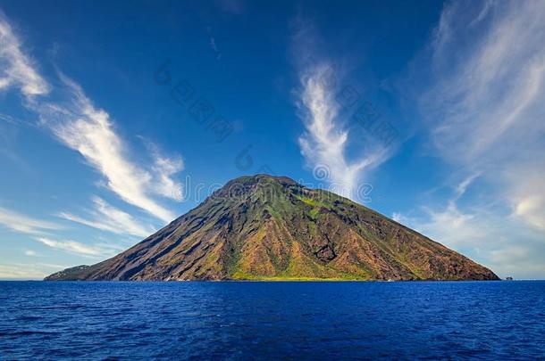 火山的岛火山边缘<strong>之恋</strong>采用利帕里看从指已提到的人洋和英语字母表的第14个字母