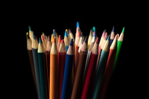 有色的铅笔采用圆富有色彩的教育教师背向school学校