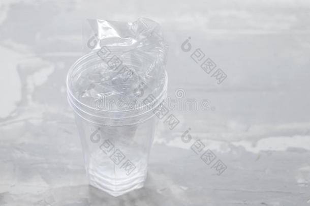 塑料制品玻璃和塑料制品向陶器的背景