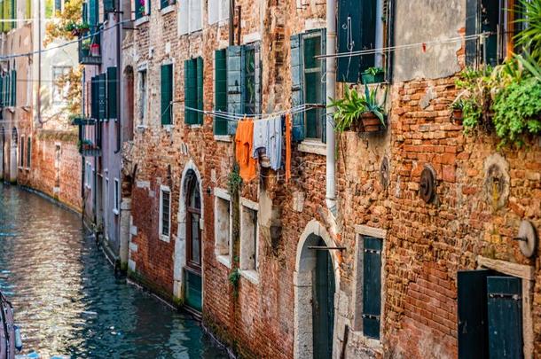传统的运河大街采用威尼斯,意大利