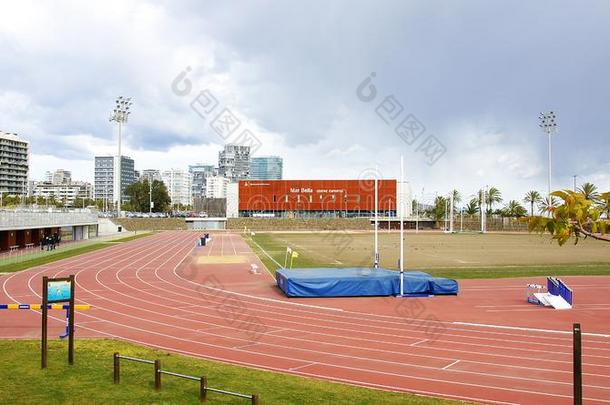 跑步小路向毁坏bellonna颠茄海滩