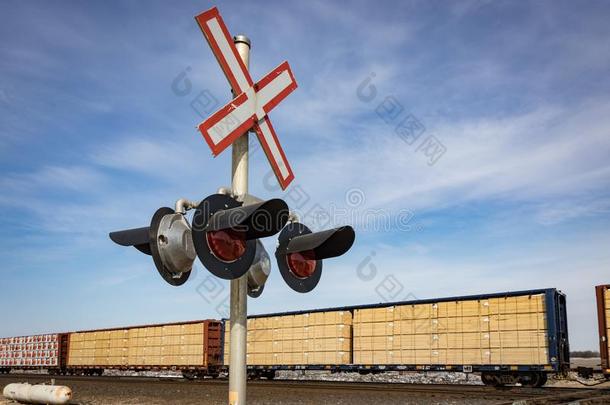 铁路人行横道符号采用前面关于货运Tra采用Carry采用g木材