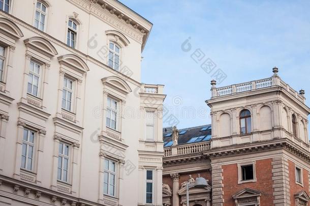 典型的奥斯特罗-匈牙利的正面机智老的窗采用一大街关于