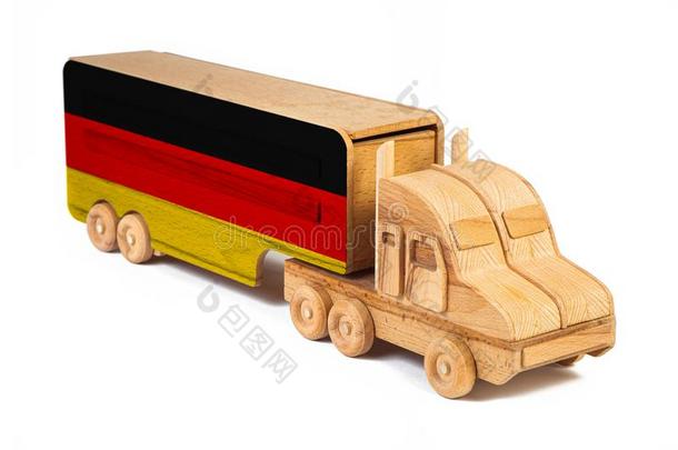 关-在上面关于一木制的玩具货车