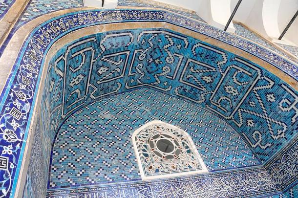 蓝色瓦片采用平铺的亭子,伊斯坦布尔考古学博物馆,伊斯坦布尔