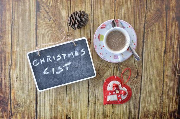 圣诞节清单文本向黑字和咖啡豆和decorati向