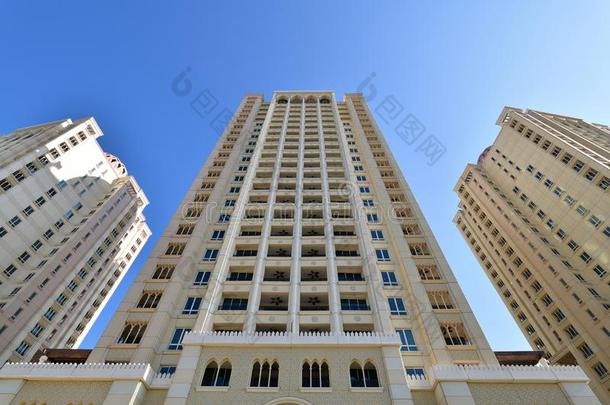 高的-上升住宅的建筑物采用指已提到的人AmericanRioAdvertisingBureau美国无线电广告局方式,卡塔尔