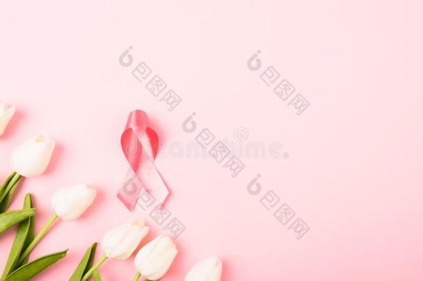 <strong>乳房</strong>癌症月观念,平的放置顶看法,粉红色的带和