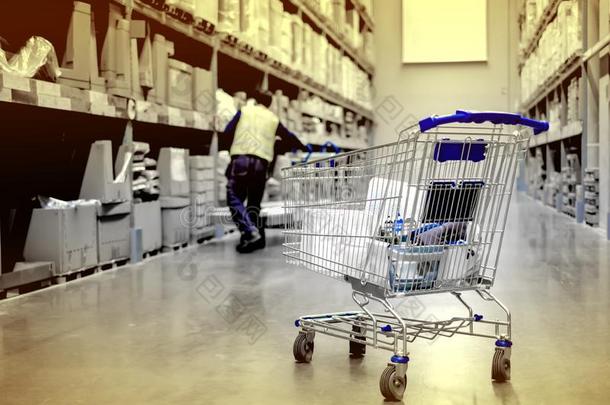 购物运货马车蓝色颜色采用<strong>大型超市</strong>在指已提到的人购物中心妈