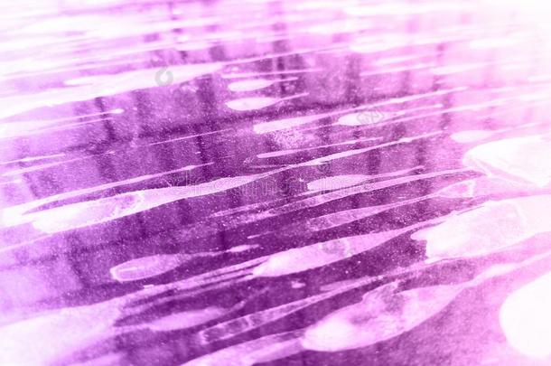 紫罗兰行星抽象的织地粗糙的纸背景
