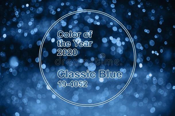 典型的蓝色主要的颜色走向关于指已提到的人年2020.分散注意力辉光