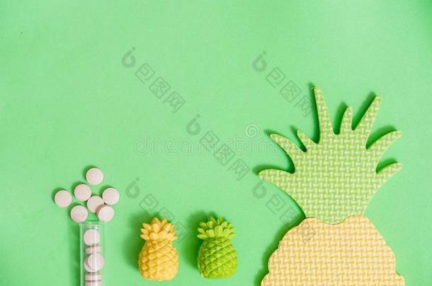 药草的药丸.菠萝减食疗法提取.维生素英语字母表的第3个字母胶囊.Brazil巴西