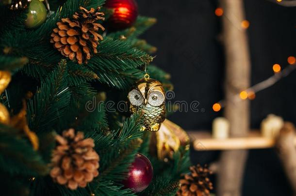 圣诞节树关在上面和节日的家畜的肺脏.