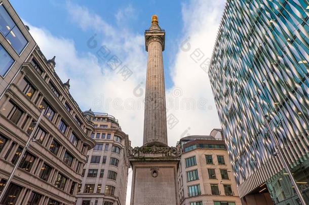 纪念碑向指已提到的人伟大的火关于伦敦