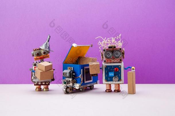 有趣的机器人的玩具和手艺包袱盒.自治的传送