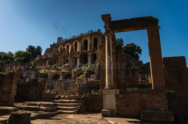 庙关于女灶神采用古罗马的论坛,意大利