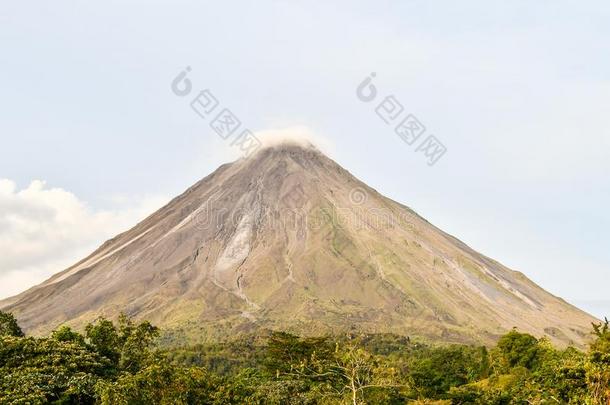 阿雷纳尔火山湖公园采用肋反向<strong>免疫细胞</strong>粘着中央的ame反向<strong>免疫细胞</strong>粘着