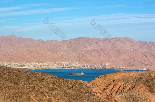 海湾关于亚喀巴红色的海湾中部东风景风景照片