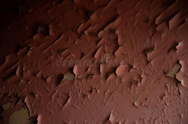 有裂缝的颜料向指已提到的人墙关于粉红色的红色的col.紫红色