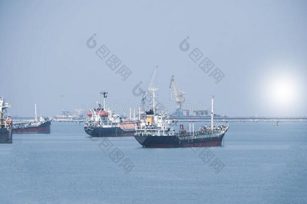 货物船为国际的进口和出口