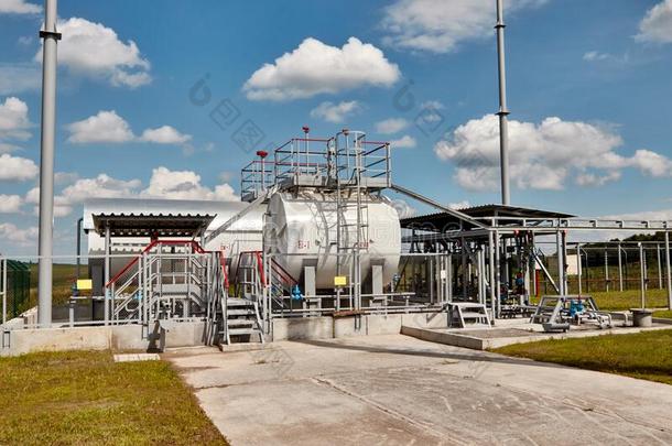 气体工业.油箱为保管<strong>液化</strong>的气体和气体冷凝物
