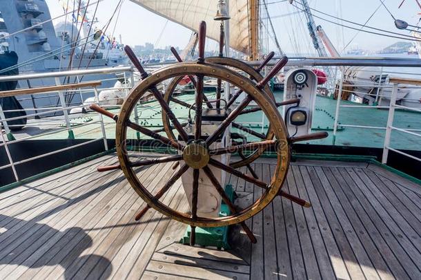 手轮关于<strong>帆船</strong>运动船`帕拉达`.<strong>帆船</strong>运动船设备,反对票