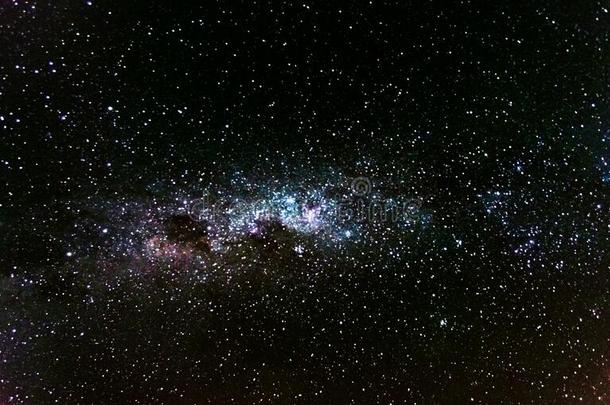 布满星星的天照片关于像牛奶的道路,星系,和宇宙采用指已提到的人休闲健身中心