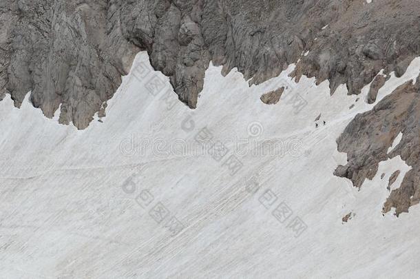 两个小的人人行横道雪采用多<strong>岩石</strong>的mounta采用s