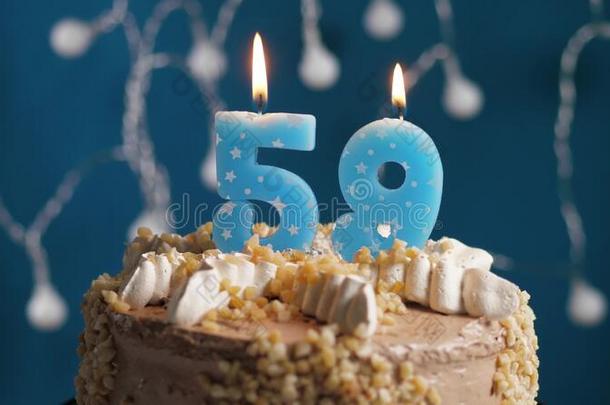 <strong>生日蛋糕</strong>和59<strong>数字</strong>蜡烛向蓝色巴克格雷德