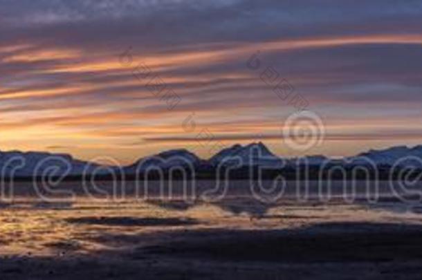 全景的看法关于日落向戒<strong>指路</strong>,冰岛,欧洲