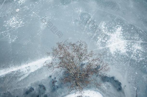 雄蜂空气的看法关于冷冻的柯基莱湖