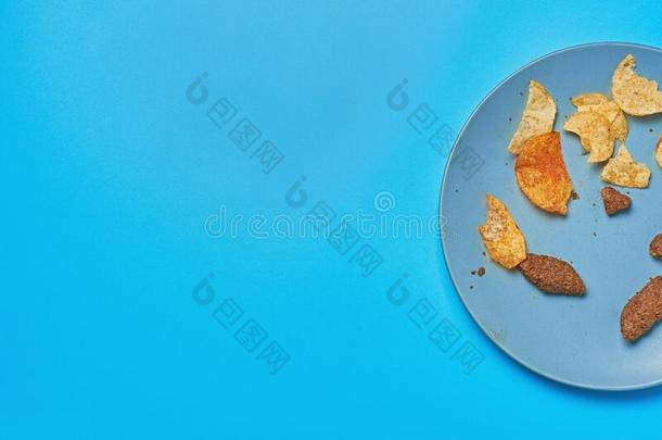 营养不良<strong>快餐</strong>为啤酒辛辣的马铃薯炸马铃薯条,一件关于甜面包干英语字母表的第2个字母