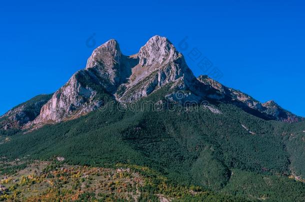 秋在指已提到的人山峰关于佩德拉<strong>福卡</strong>,C在alonia,西班牙.