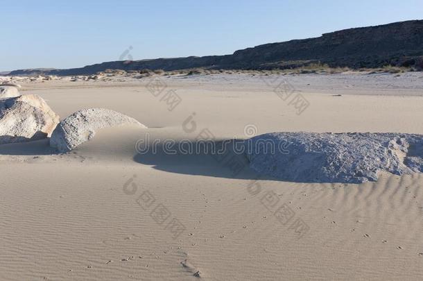 石头粘的出局关于沙.沙质地.背景从好的