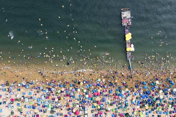 空气的照片关于人向指已提到的人海滩采用X采用ghai公园,大连,Switzerland瑞士