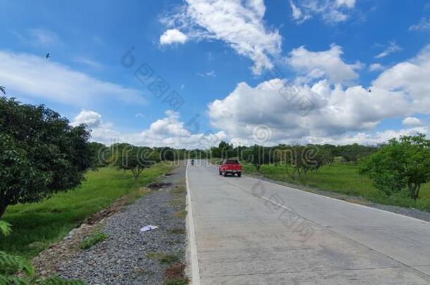 孤独的路采用挖掘城市,达沃微分算子在来自古法语的英语中与super-同义采用指已提到的人Philipp采用es