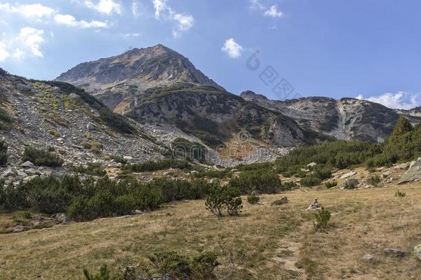 风景在近处<strong>穆拉托</strong>夫湖在皮林山,保加利亚