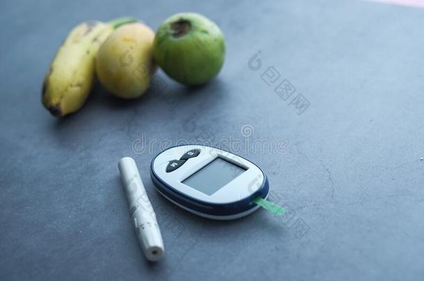 关在上面关于<strong>糖尿病的</strong>量度工具和成果向表