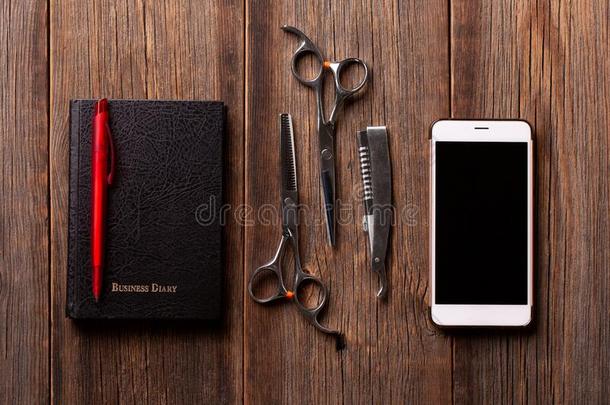 智能手机和理发师工具