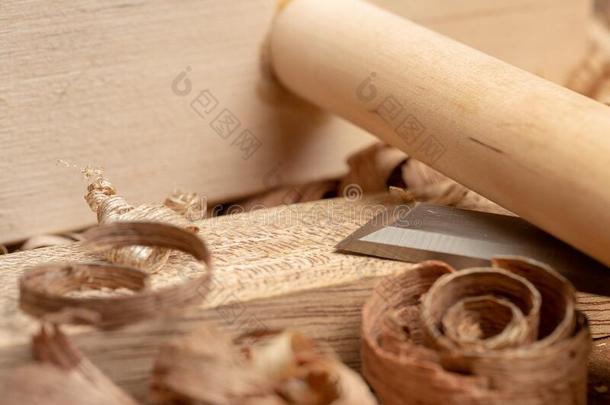 木工内阁制造者手工具向指已提到的人工作台