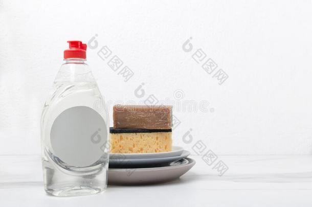 特写镜头关于瓶子关于液体洗涤剂为清洁,自然的肥皂