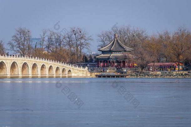 湖采用夏宫采用Beij采用g