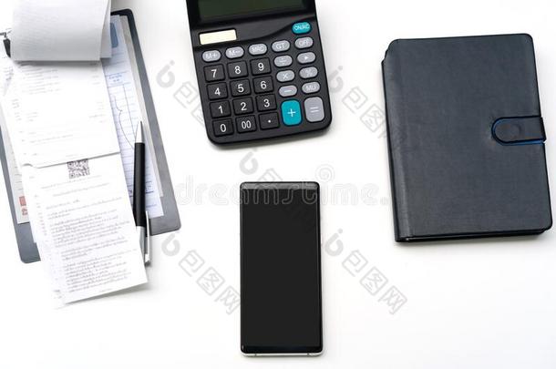 办公室使工作表和账单,可移动的电话,笔记簿和计算