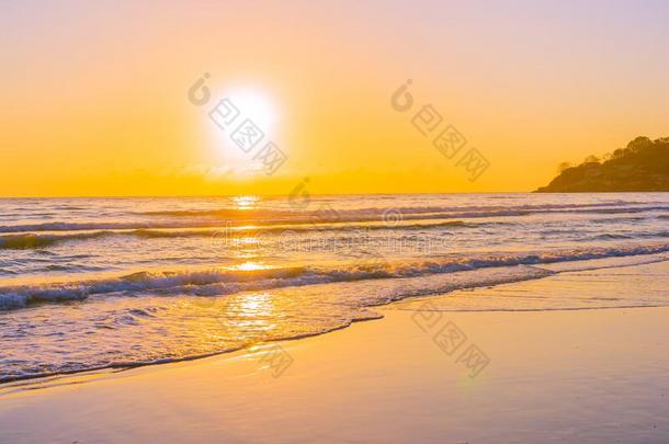 美丽的热带的海滩海洋和日落或日出f或Turkey土耳其