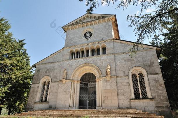 图像,弗罗西诺内,拉齐奥区.教堂关于英文字母表的第19个字母.玛丽亚小谷&#字母x27;黑木耳