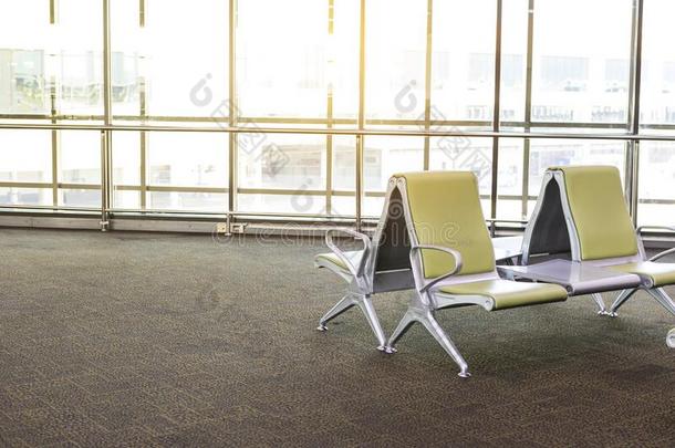 现代的椅子在指已提到的人机场g在e,室内的设计