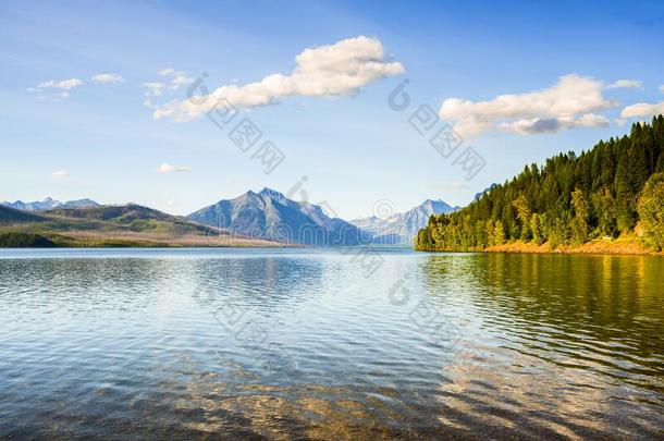 和平的湖采用指已提到的人冰的国家的公园,山区