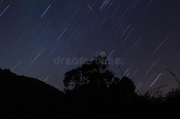 英仙流星流星阵雨和specializedtrainingandreassignmentstudents经过专门训练后再分配的学生